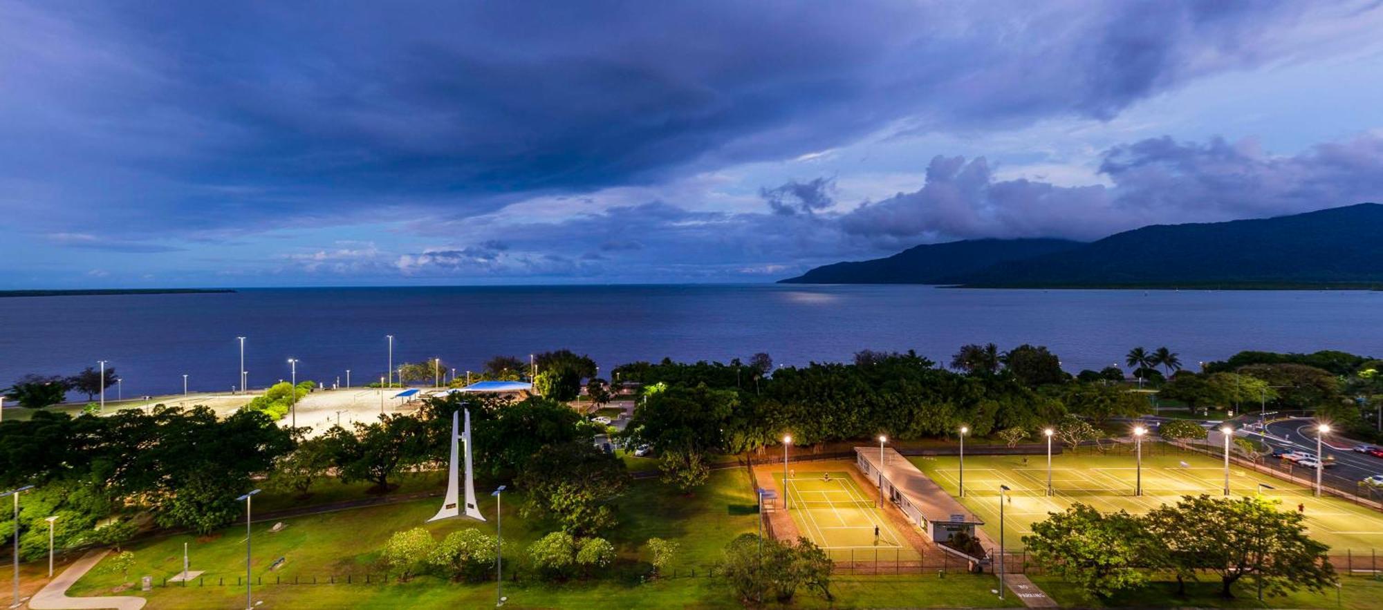Rydges Esplanade Resort Κερνς Εξωτερικό φωτογραφία