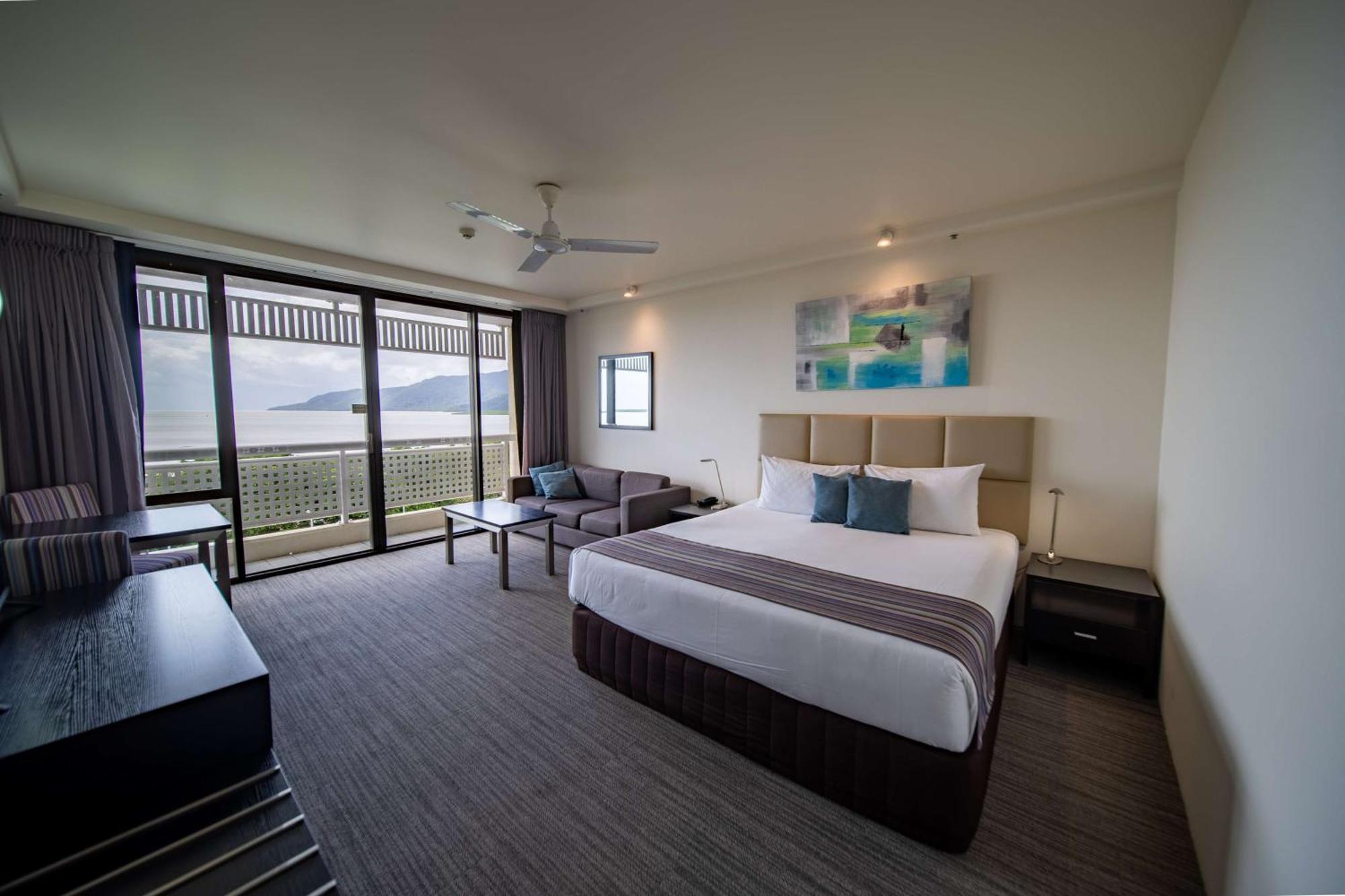 Rydges Esplanade Resort Κερνς Εξωτερικό φωτογραφία